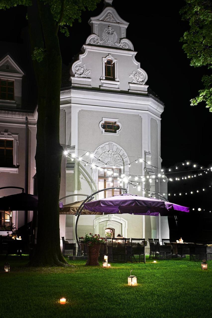 Hotel Zamek Люблинец Экстерьер фото