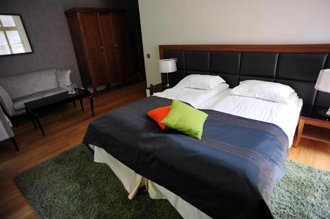 Hotel Zamek Люблинец Экстерьер фото