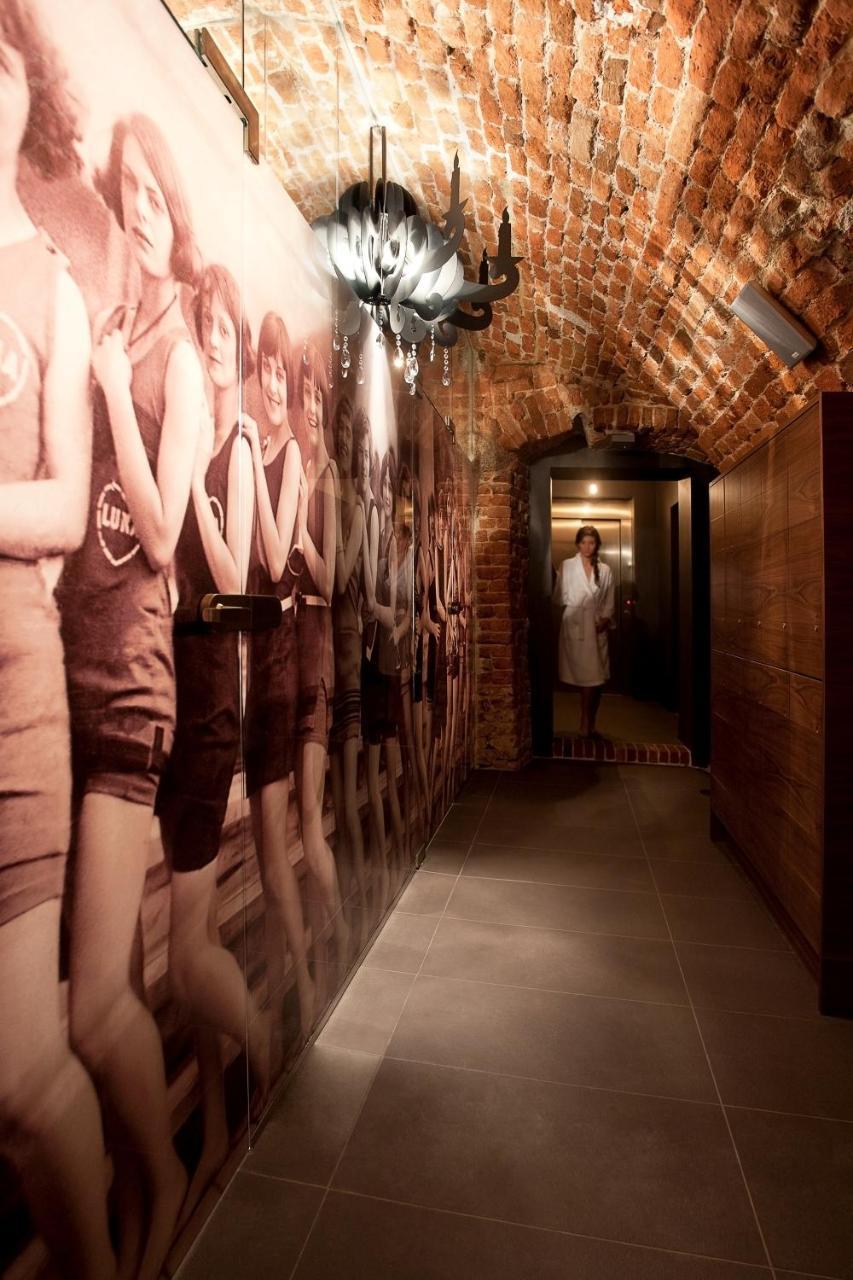 Hotel Zamek Люблинец Экстерьер фото