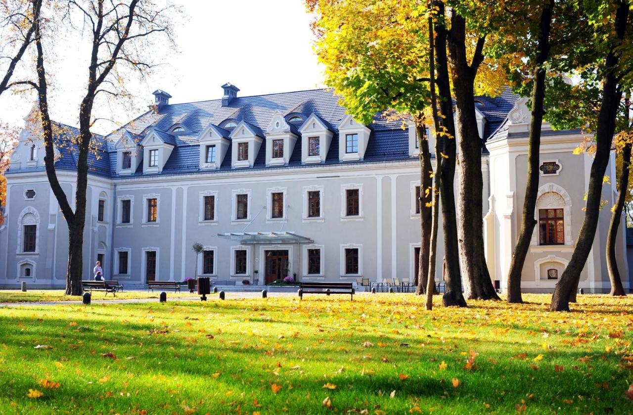 Hotel Zamek Люблинец Экстерьер фото