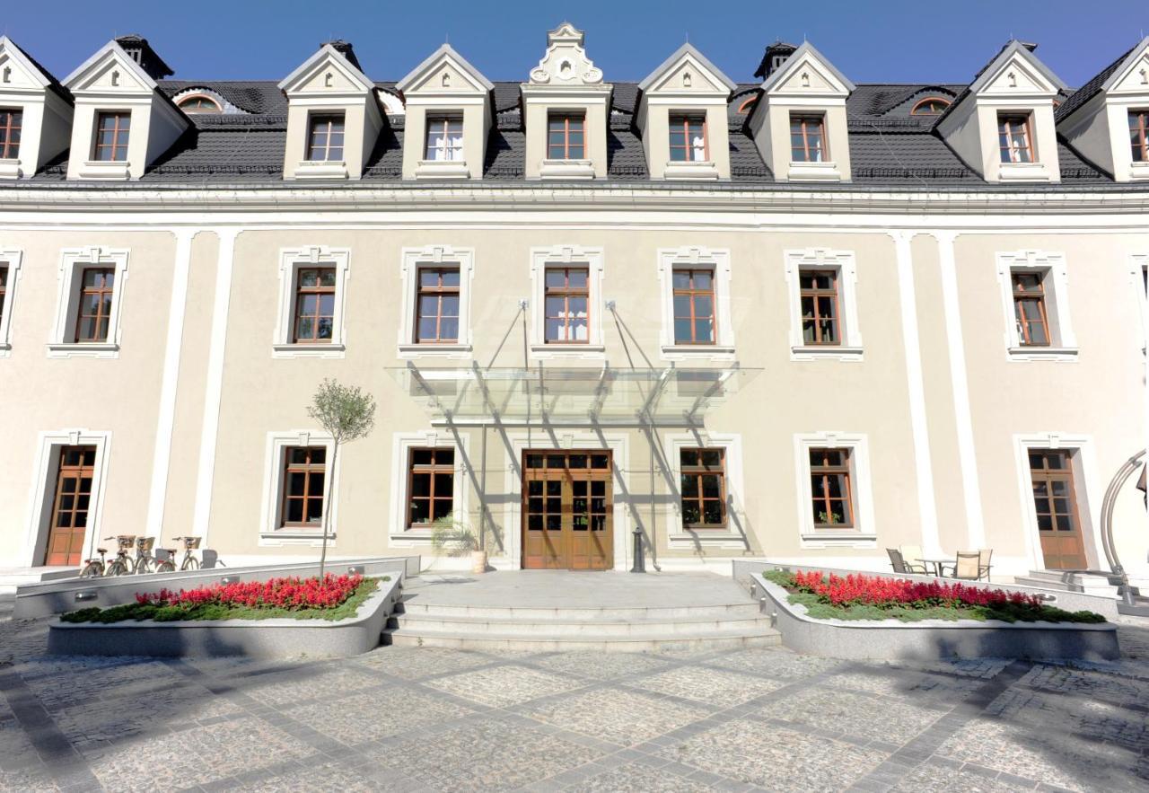 Hotel Zamek Люблинец Экстерьер фото
