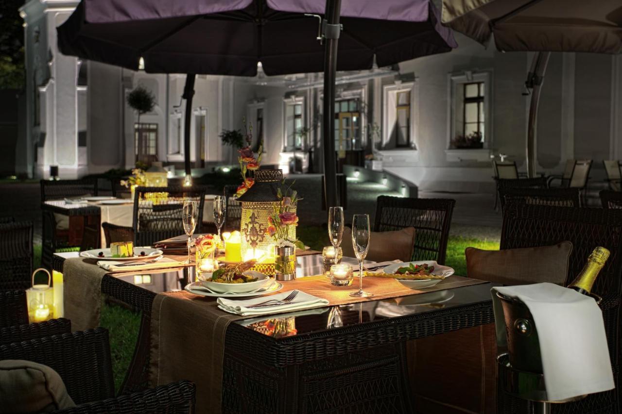Hotel Zamek Люблинец Экстерьер фото